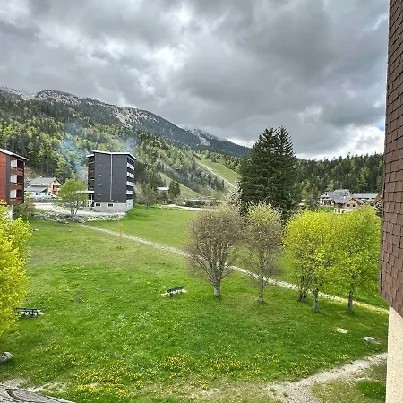 Au Pied Des Pistes Avec Balcon, Parking Et Proche Randonnees - 38250 - Fr-1-515-202 Apartment *